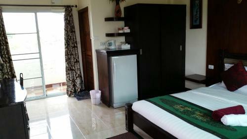 Hostal Mai Thai Guest House