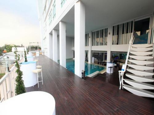 Glacier Hotel Khon Kaen