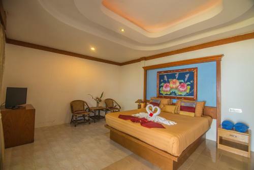Lanta Nice Beach Resort