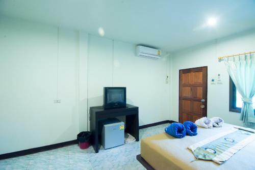 Lanta Nice Beach Resort