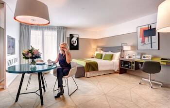 Hotel Fraser Suites Harmonie Paris La Defense