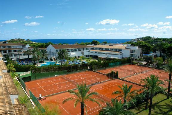 Hotel Beach Club Font Sa Cala