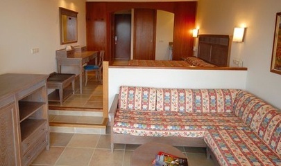 Hotel Beach Club Font Sa Cala