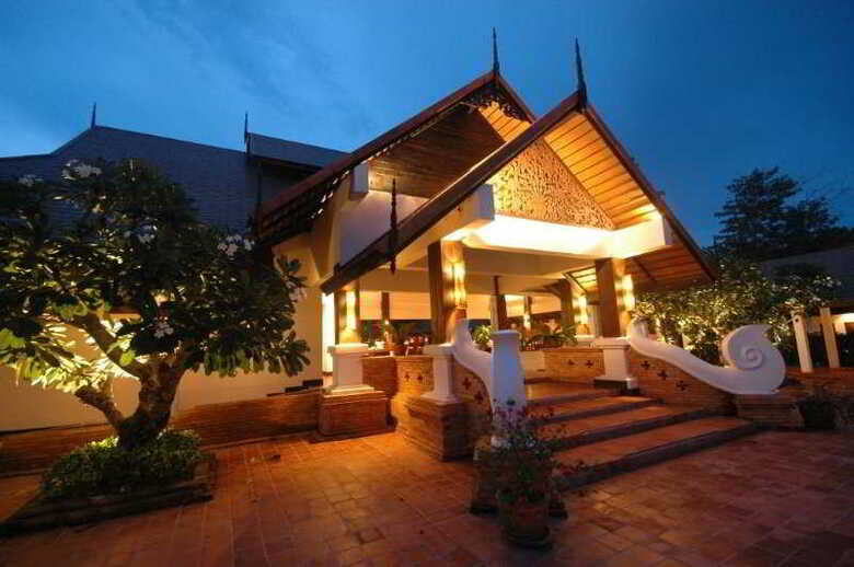 Hotel Legend