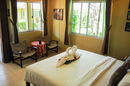 Hotel Lanta Castaway Beach Resort