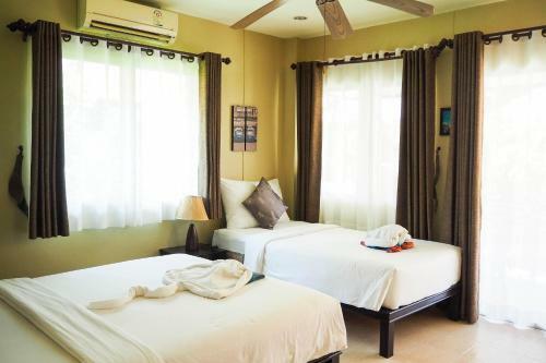 Hotel Lanta Castaway Beach Resort