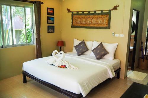 Hotel Lanta Castaway Beach Resort