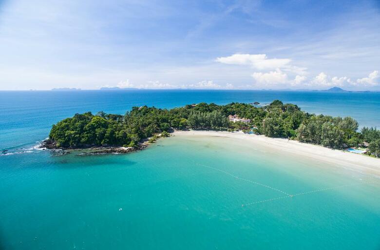 Hotel Kaw Kwang Beach Resort