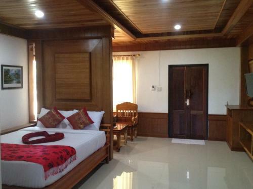 Hotel Khum Laanta Resort