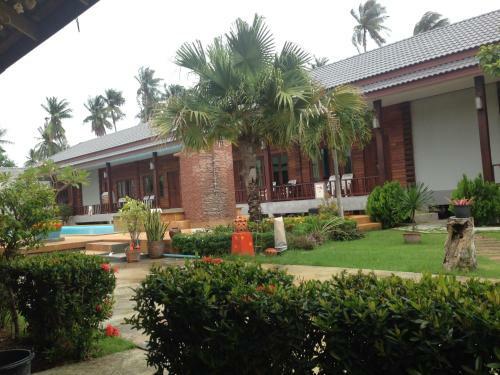Hotel Khum Laanta Resort