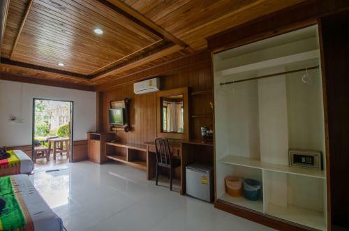 Hotel Khum Laanta Resort