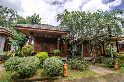 Hotel Khum Laanta Resort