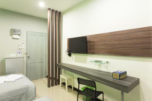 Hotel Krabi Inn & Omm