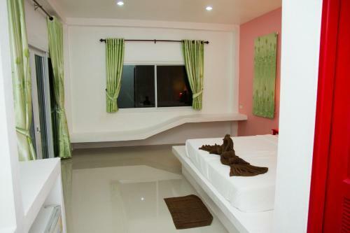 Hotel Keereelay Lanta Resort