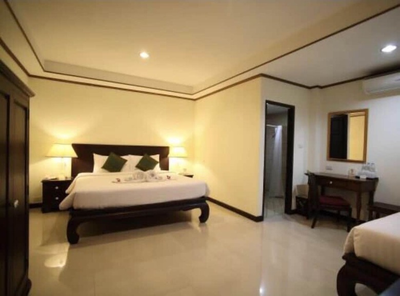 Na Thapae Hotel