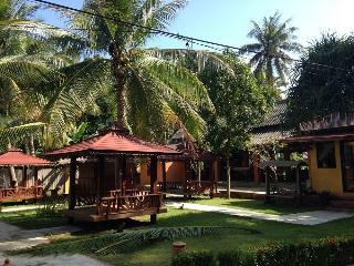 Hotel Lanta Pearl Beach Resort