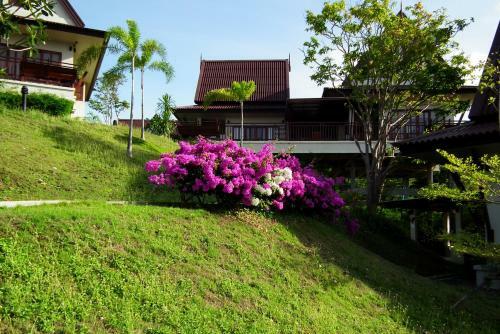 Hotel Baan Kantiang See Villa Resort
