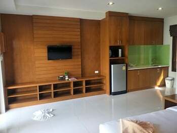 Hotel Lanta Intanin Resort