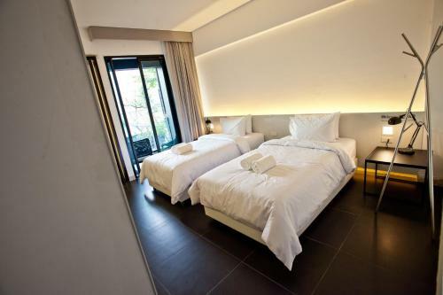 Bed Phrasingh Hotel