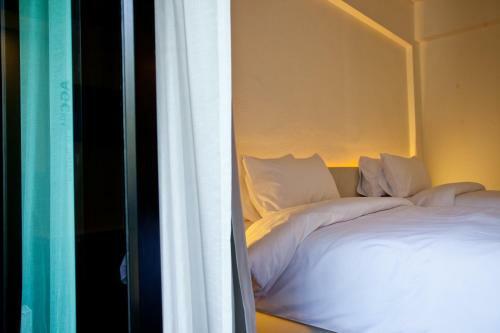 Bed Phrasingh Hotel