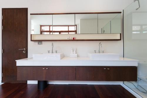 Amatapura Beachfront Villa 15