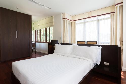 Amatapura Beachfront Villa 15