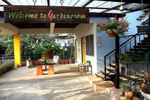 Garden Room Hostel
