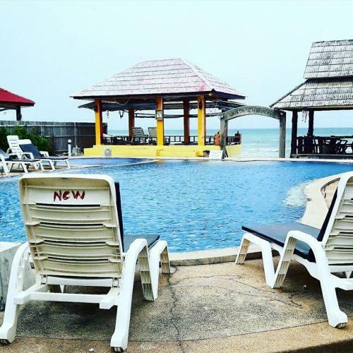 Lanta New Beach Bungalows