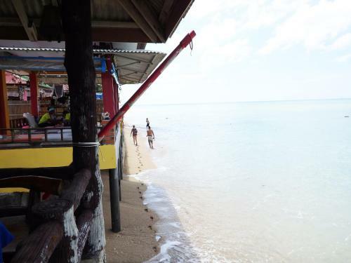 Lanta New Beach Bungalows