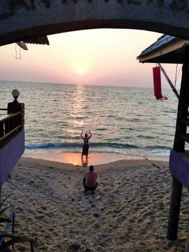 Lanta New Beach Bungalows