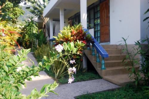 Hostal Sea Sun Bungalow