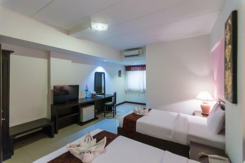 Bua Raya Hotel