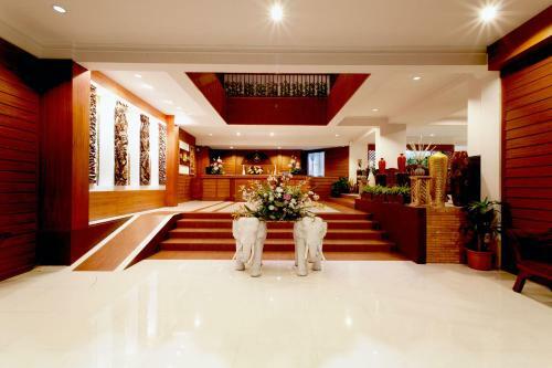 Bua Raya Hotel