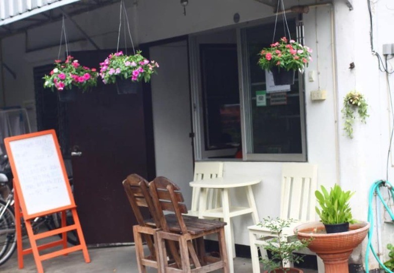 Hostal Ampawan Guesthouse