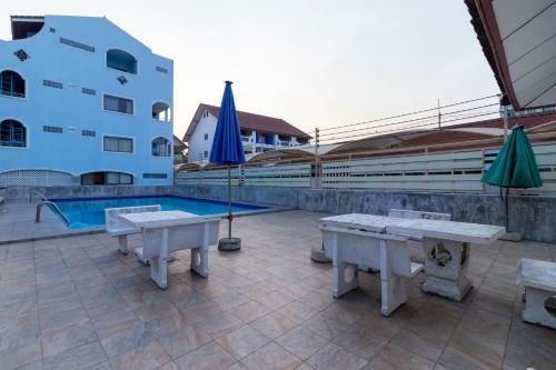 Thipurai Beach Hotel Annex