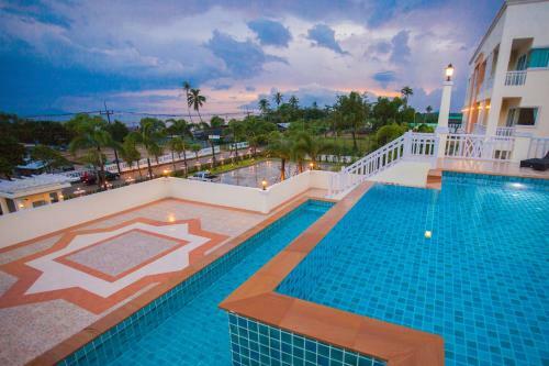 Hotel Krabi Front Bay Resort