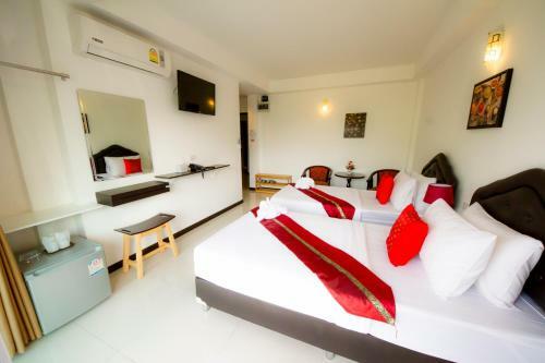 Th Beach Hotel