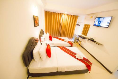 Th Beach Hotel