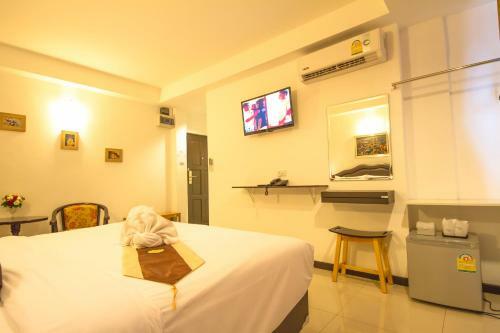 Th Beach Hotel