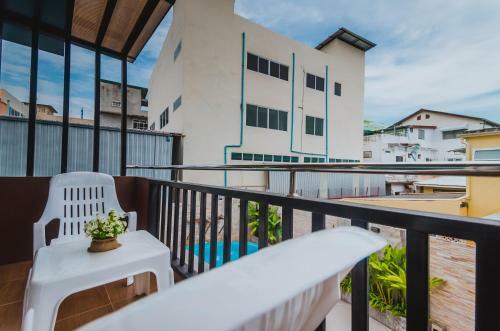 Th Beach Hotel
