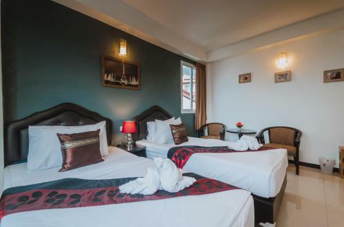 Th Beach Hotel