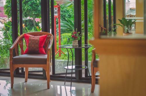 Th Beach Hotel