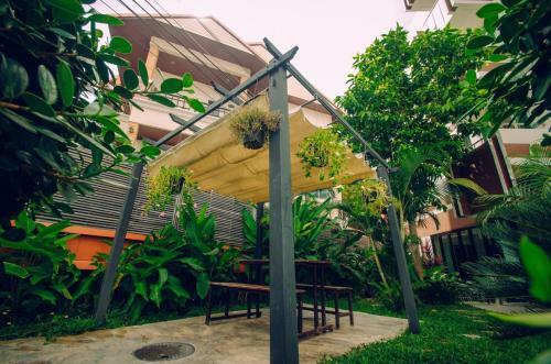 Th Beach Hotel