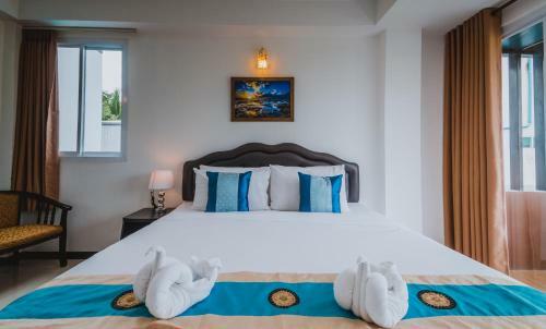 Th Beach Hotel