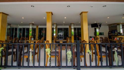 Th Beach Hotel
