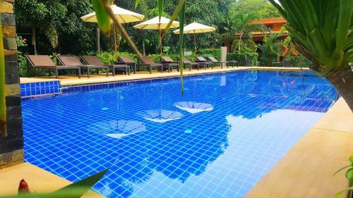 Hotel Lanta Riviera Villa Resort