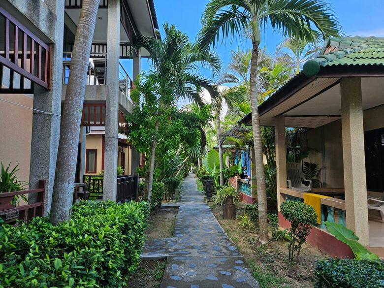 Hotel Lanta Riviera Resort