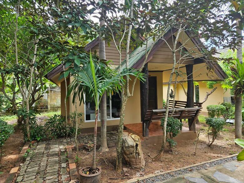 Hotel Lanta Riviera Resort