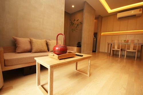 Chu Hotel
