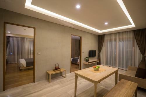 Chu Hotel